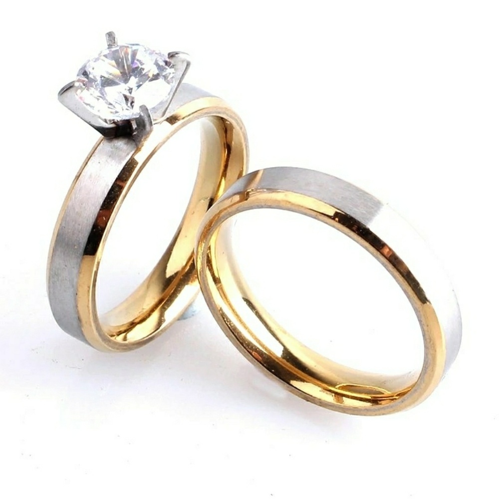 Ladie's size 7 wedding set